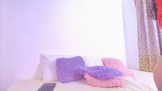 Brenda  gomez online show from January 19, 5:58 am