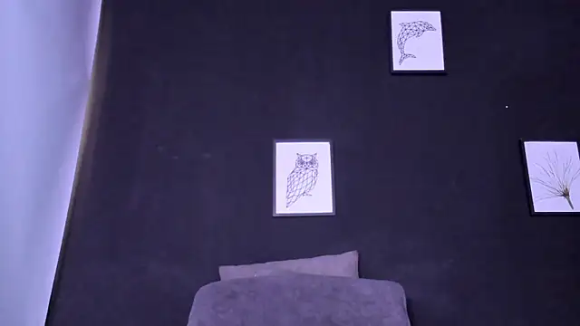 alondrabigtits online show from February 4, 12:52 pm