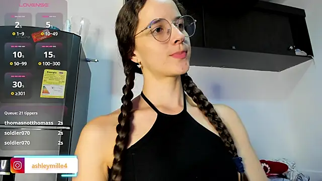  ashleymiller online show from November 7, 7:30 pm