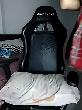 Kiitygirl online show from April 18, 3:20 am