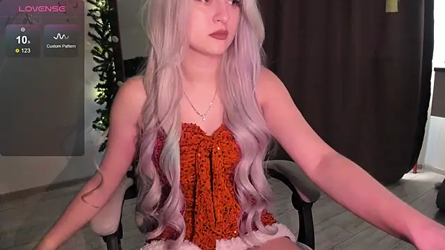 Lana Younes online show from December 16, 12:44 pm