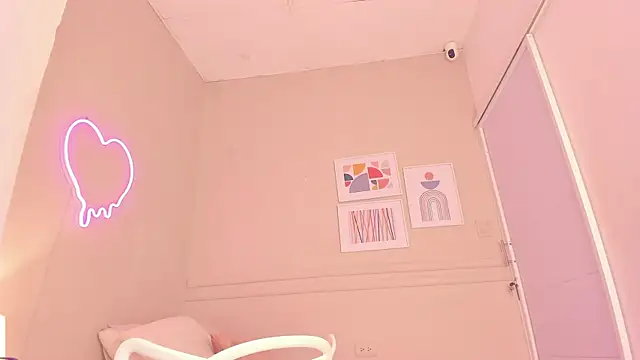 dani skinny  online show from November 15, 11:55 am