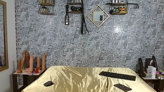 Aynle-toms online show from October 29, 12:37 am