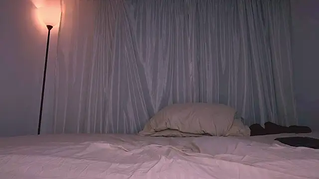 Miiafoxxx online show from March 30, 5:18 am