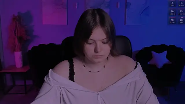 nikole kitt online show from April 21, 2:15 am