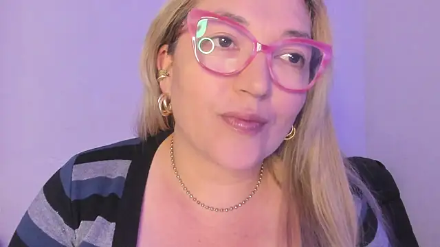 Naty Mature  online show from November 14, 5:46 pm