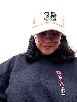 lara moon25 online show from January 11, 6:13 pm