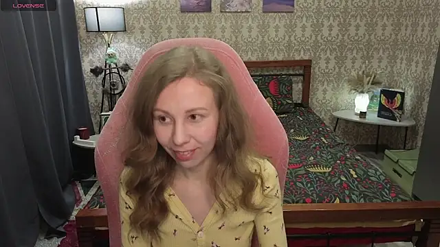 Lill Mary online show from February 1, 1:04 am