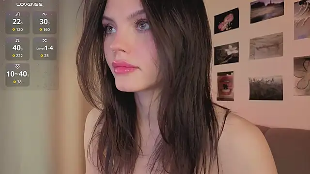 SofiaSimons online show from December 17, 3:11 am