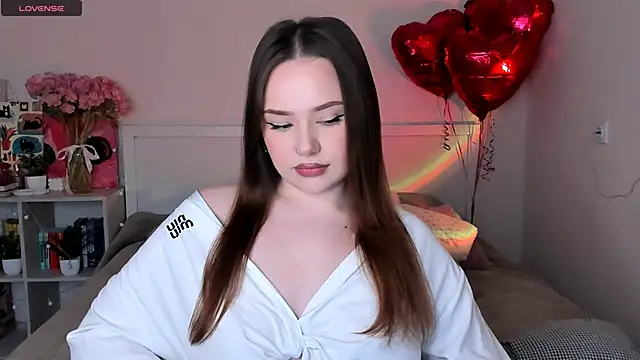 LittleKiitten online show from May 28, 2:48 pm