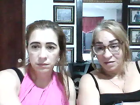 karlabarrera online show from September 12, 7:21 pm