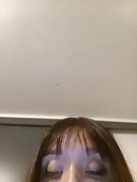 bbferlinaa online show from February 5, 3:09 am