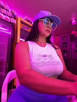 Hot beauty   online show from February 20, 6:26 am