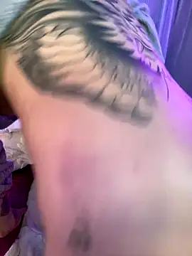 Mae Henao9 online show from October 6, 7:14 am