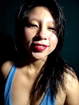 Snapshot of Giviper1 chatting on October 6, 2:17 am Giviper1 online show from October 6, 2:17 am