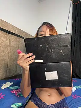 bunniestwosomee online show from June 26, 3:52 am