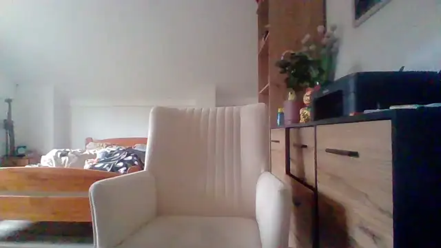 ReifeVenna online show from October 11, 7:13 am