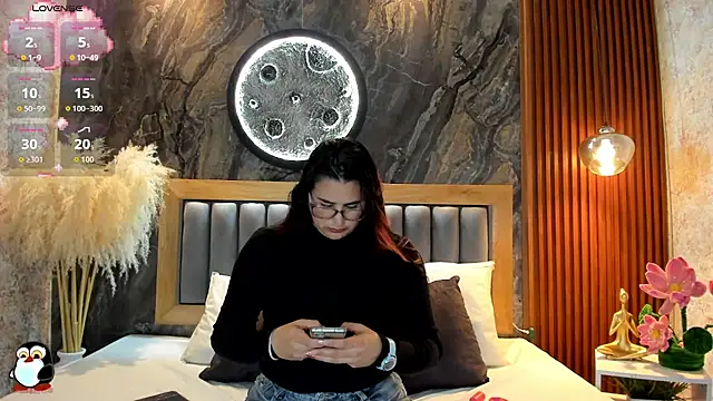 BellaPeers  online show from April 10, 11:38 am