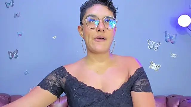 Kaira mosse online show from January 10, 11:59 am