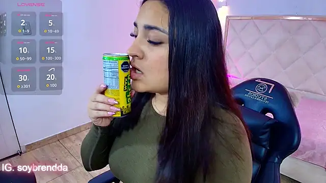 Brendda tay online show from March 7, 3:24 am