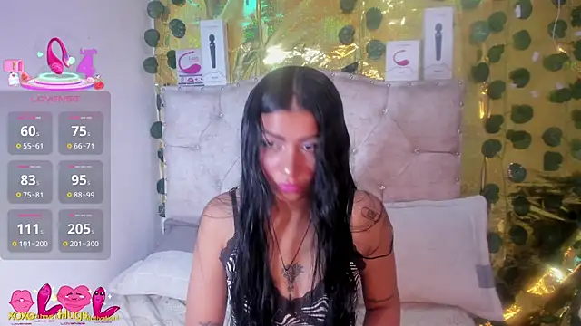 cristalconnorr online show from May 5, 2:31 pm