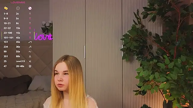 OdetteHarwick online show from January 8, 7:12 am