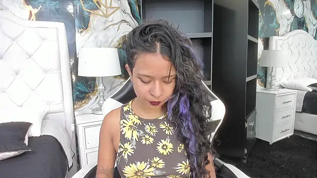 rave connor online show from January 5, 7:06 pm