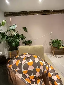 Alma- online show from April 8, 7:16 pm