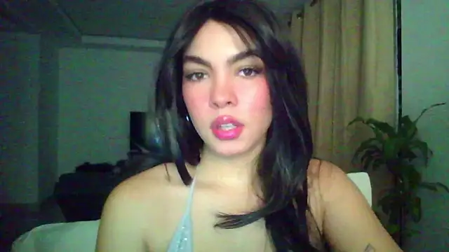 Kiri Cutee online show from November 18, 4:02 am