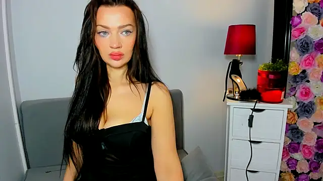 OliviaFantasy online show from November 18, 8:04 am