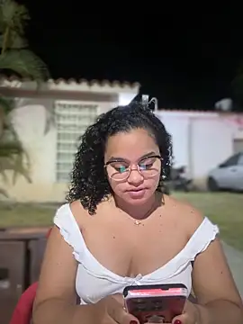 Lucy wilson5 online show from February 10, 3:31 am