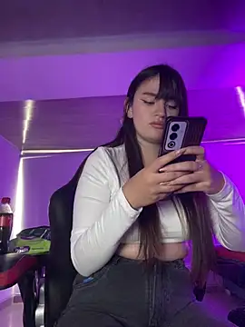 angel natural online show from December 18, 6:12 pm