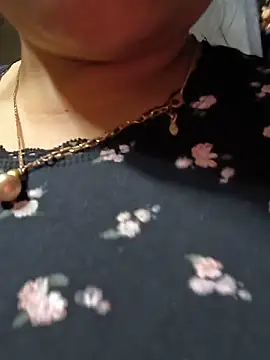 Kasandra02 online show from May 28, 4:43 am