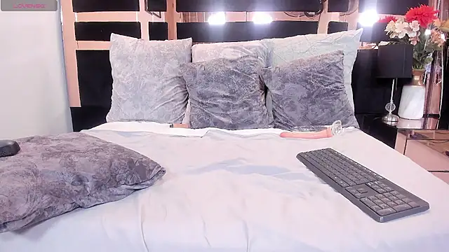 abby ssmith online show from April 5, 7:29 am