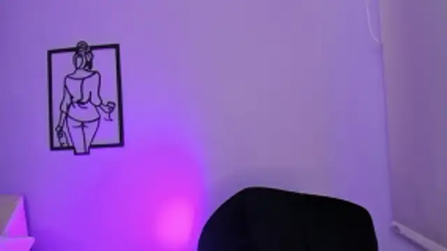 Allison-Bell1 online show from February 25, 8:40 pm