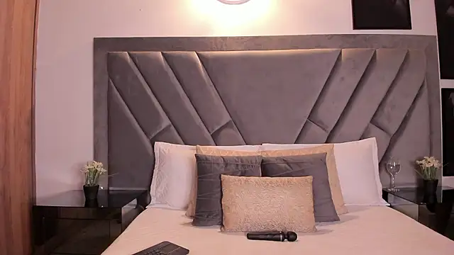 brenda nova18 online show from February 2, 9:14 pm