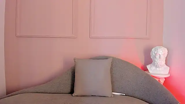 victoria milann online show from November 29, 3:27 pm