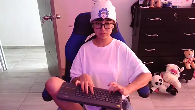 thomascooper7 online show from November 20, 6:09 pm