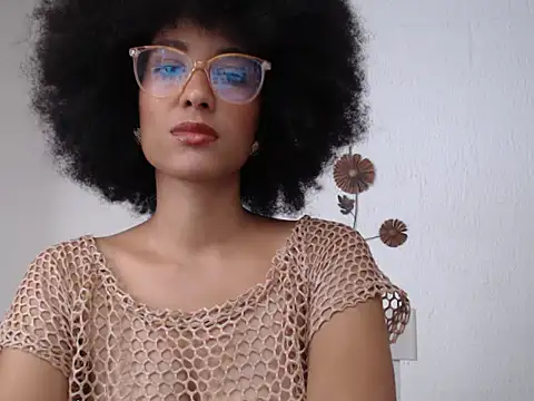 violettamartins online show from June 9, 8:52 pm