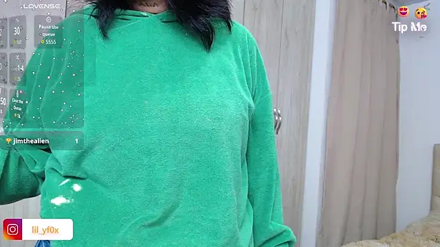 lily f00x online show from September 20, 12:58 pm