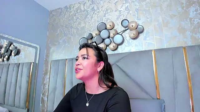 KimDevinne online show from March 14, 2:34 am