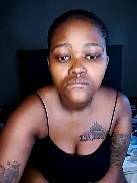 ThickPearlx23 online show from February 8, 6:39 am