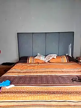 ThickPearlx23 online show from April 1, 6:14 am