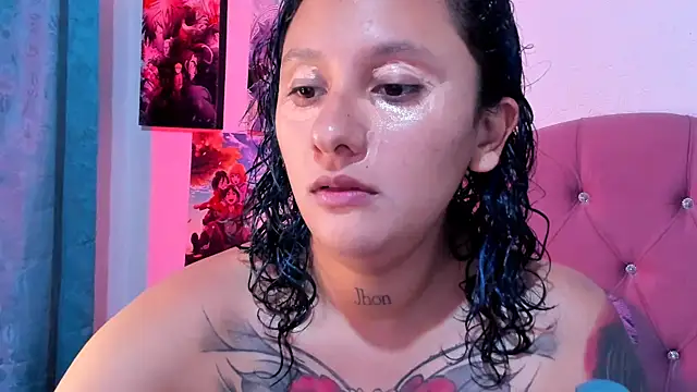 Mila nixon02 online show from April 21, 3:13 am