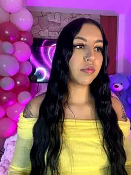 Snapshot of Tamara_Roberts1 chatting on September 25, 4:00 am Tamara Roberts1 online show from September 25, 4:00 am