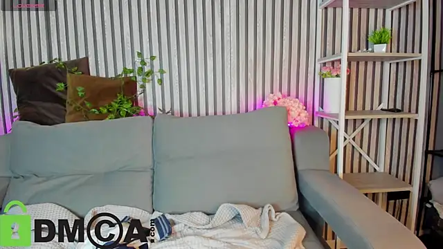 Little Chips online show from April 10, 5:19 pm