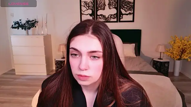 DaniellaLovely online show from February 28, 10:14 am