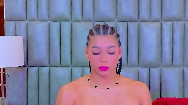 TiaraRosse online show from March 14, 11:44 am