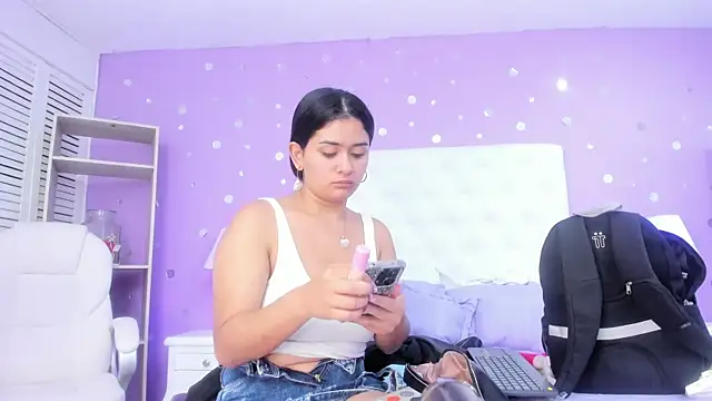 scarlette 15  online show from December 5, 3:39 am