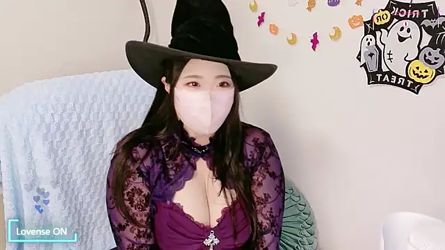 yukinko o  online show from October 31, 12:09 pm